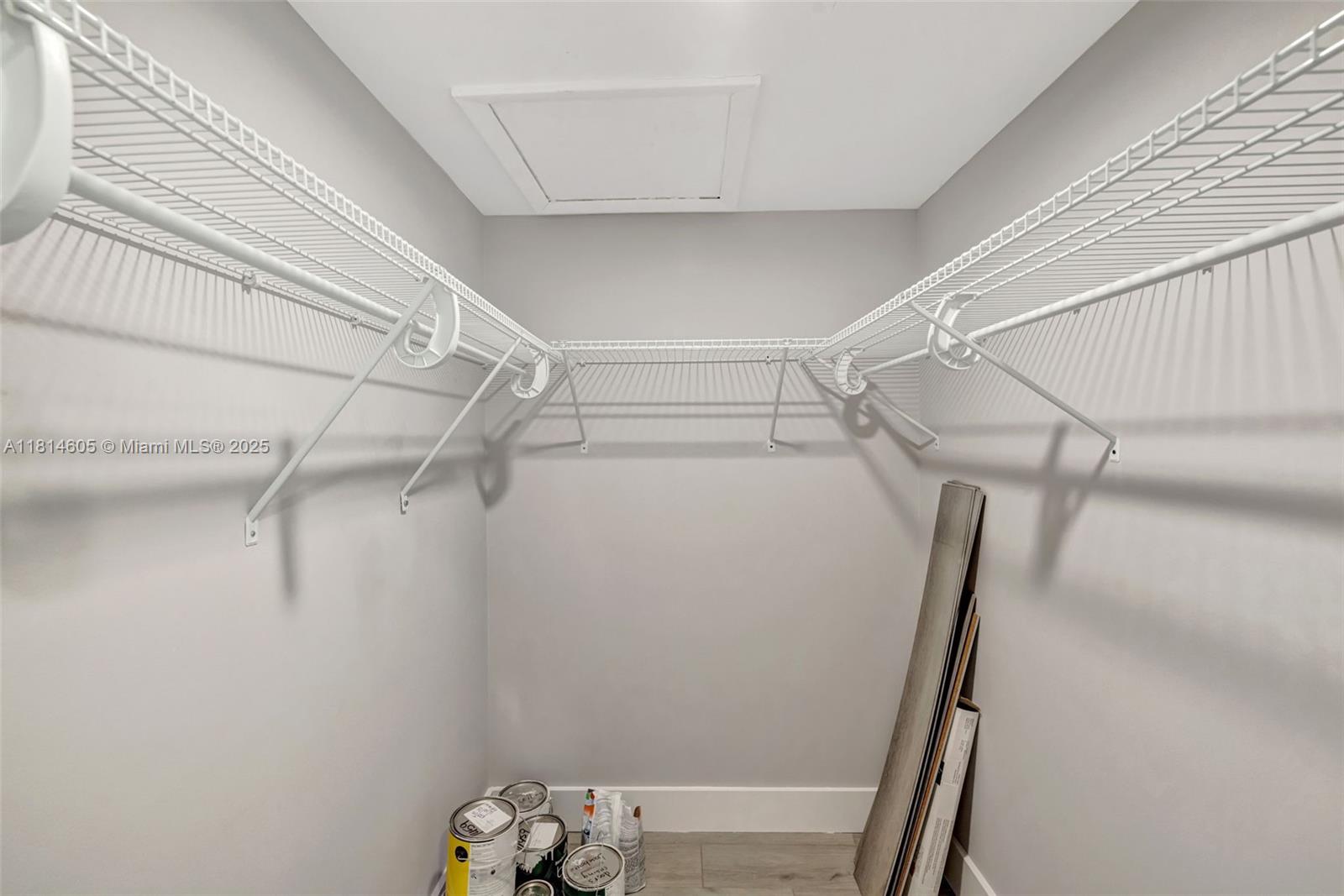 ROYAL PARK GARDENS III-F - Residential