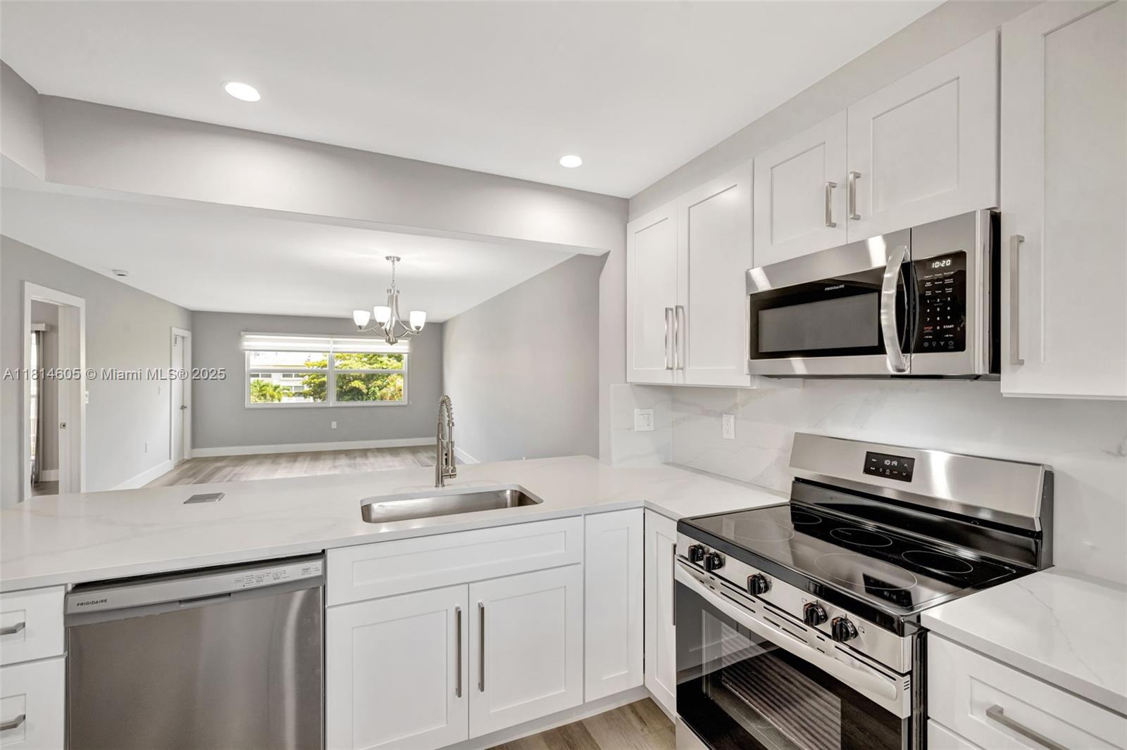 ROYAL PARK GARDENS III-F - Residential