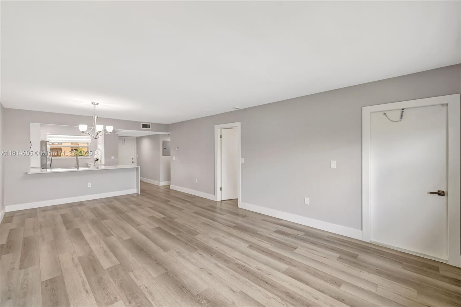 ROYAL PARK GARDENS III-F - Residential