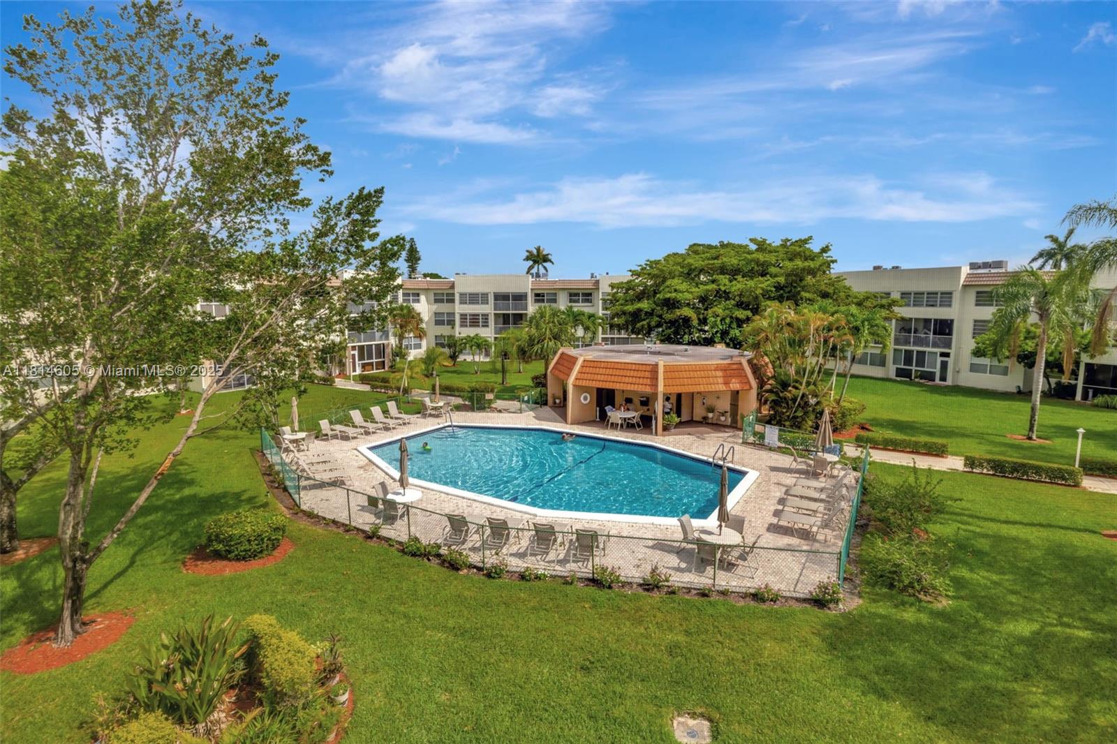 ROYAL PARK GARDENS III-F - Residential