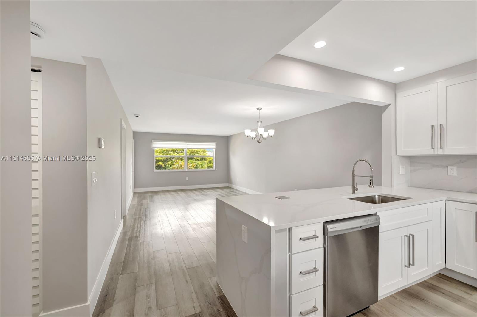 ROYAL PARK GARDENS III-F - Residential