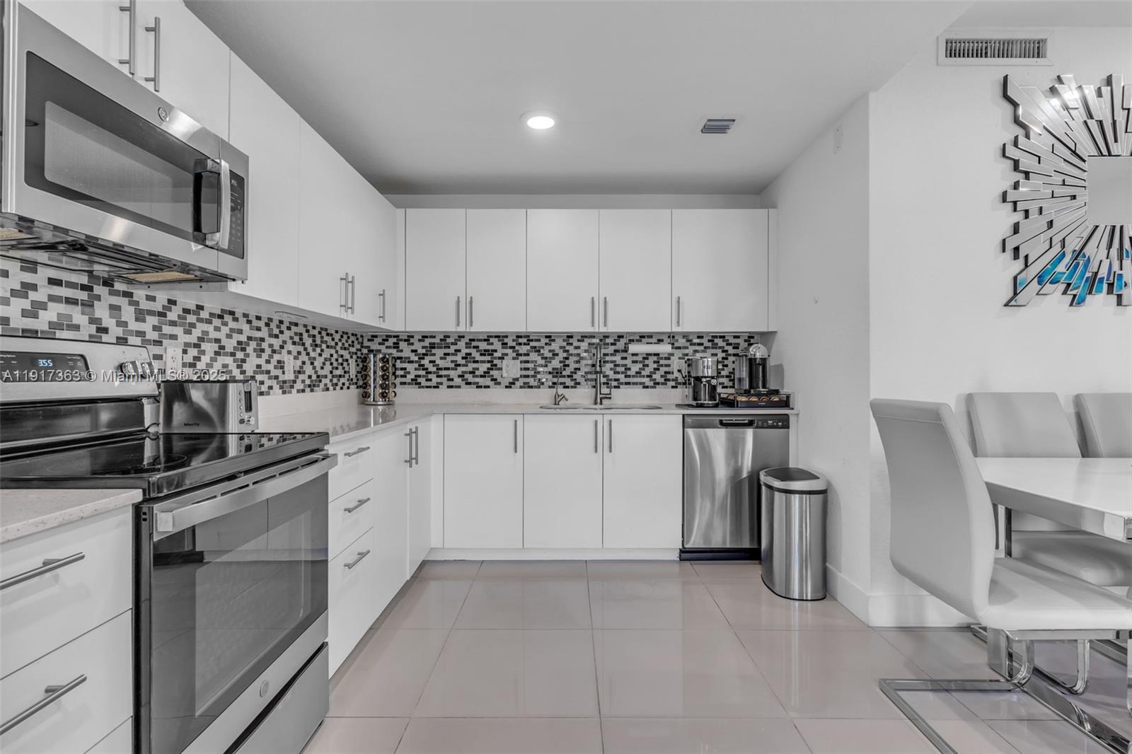 PARADISE ONE - Residential