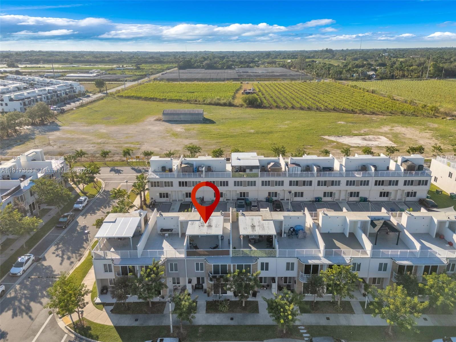 PARADISE ONE - Residential