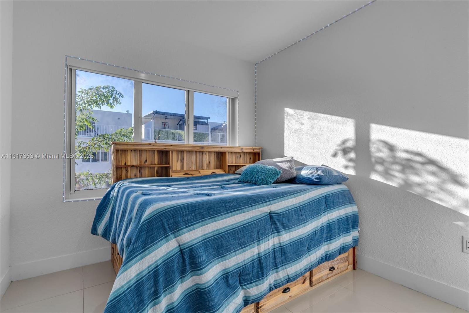 PARADISE ONE - Residential