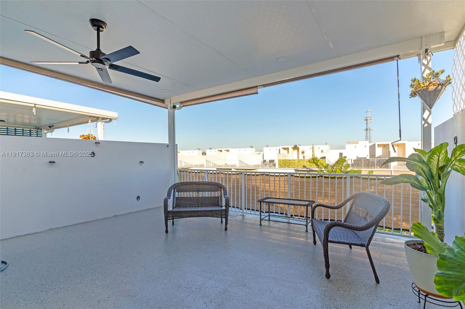 PARADISE ONE - Residential