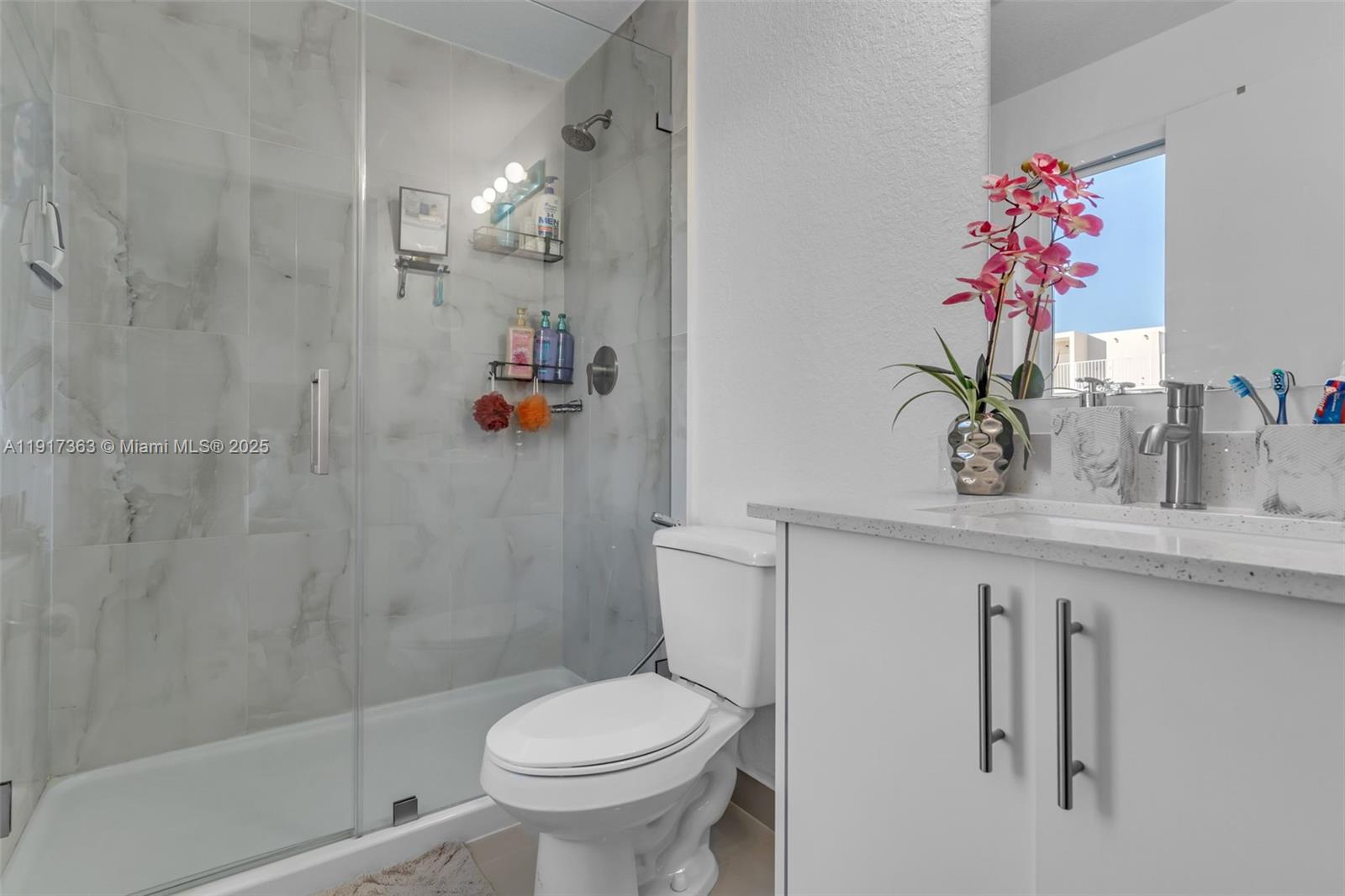 PARADISE ONE - Residential