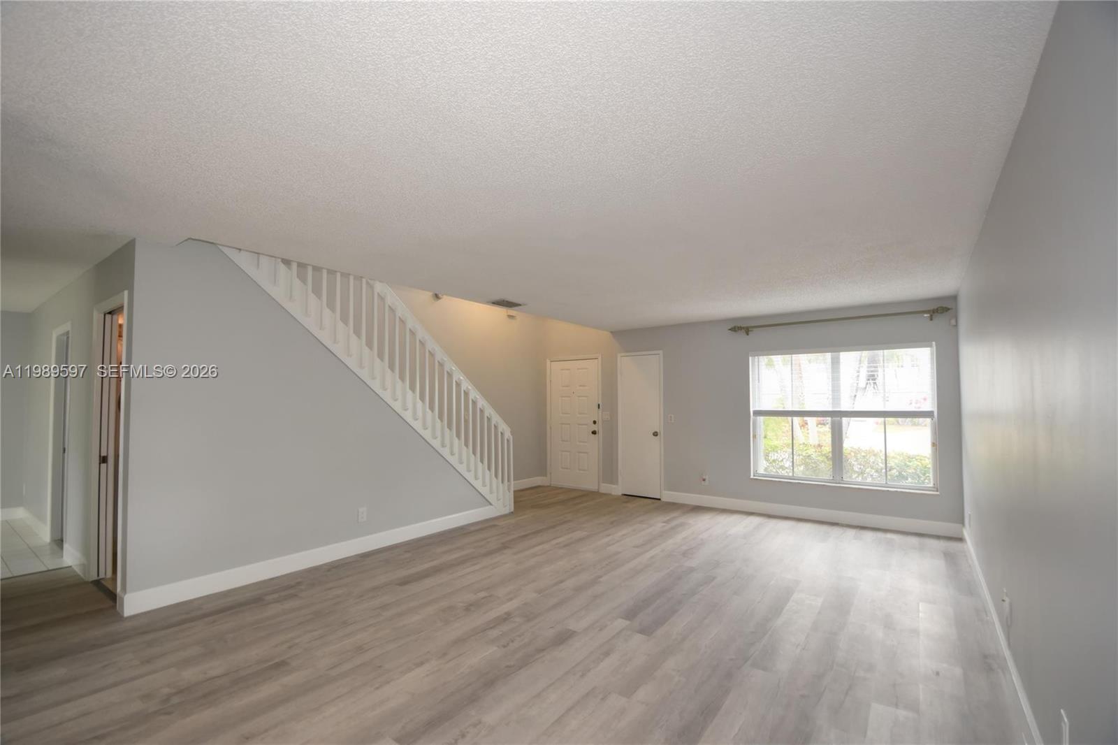 HAWKES BLUFF - Residential Lease