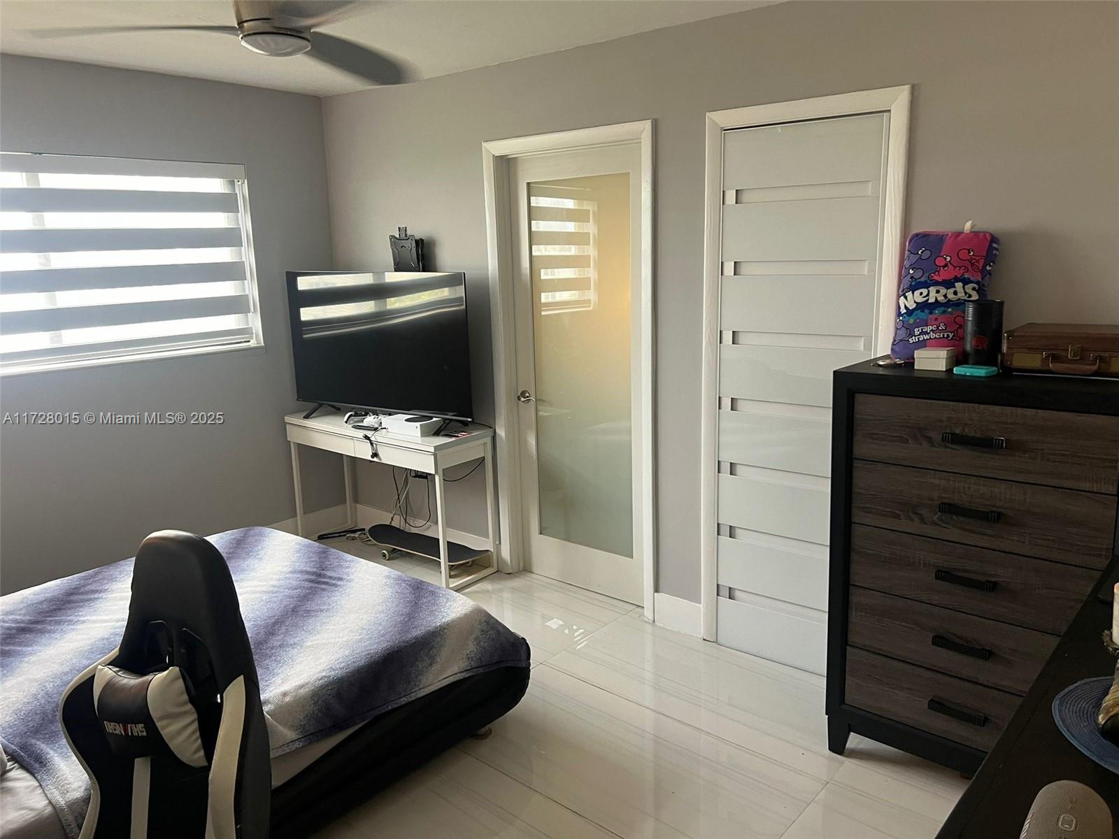 BAY HOUSE TOWER CONDO - Residential