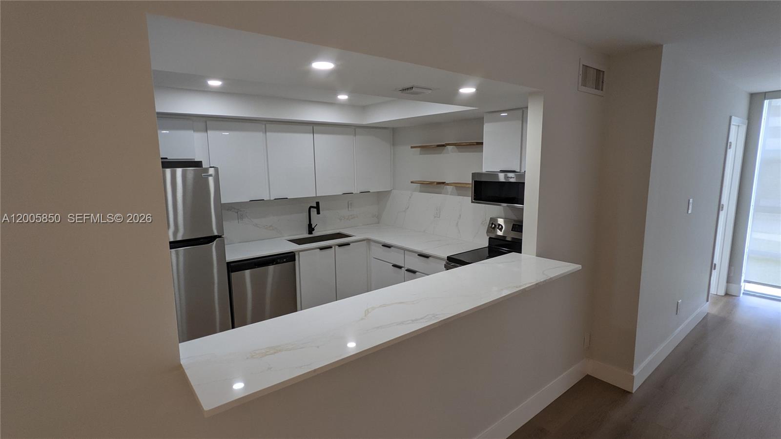 DESOTO PARK CONDO - Residential Lease
