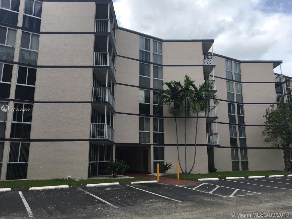 Beautiful 1/1 unit in Miami Lakes, excellent area, access to Palmetto Expressway, I-75 and Turnpike. 24 Hours security and patrol. Great amenities to enjoy: Pool, BBQ Area, playground, exercise room, tennis court and much more. Do not miss out, wont last long.