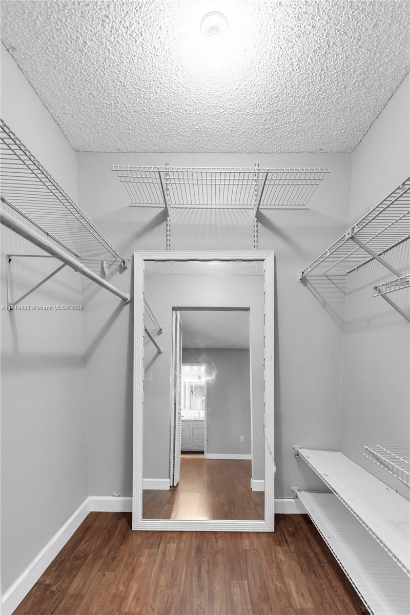 INDIAN SUMMER VILG CONDO - Residential Lease
