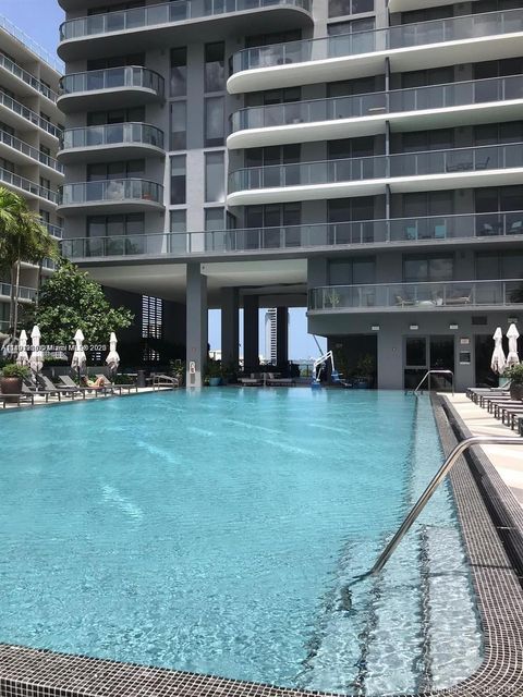 121 NE 34 St 2215 Miami FL 33137