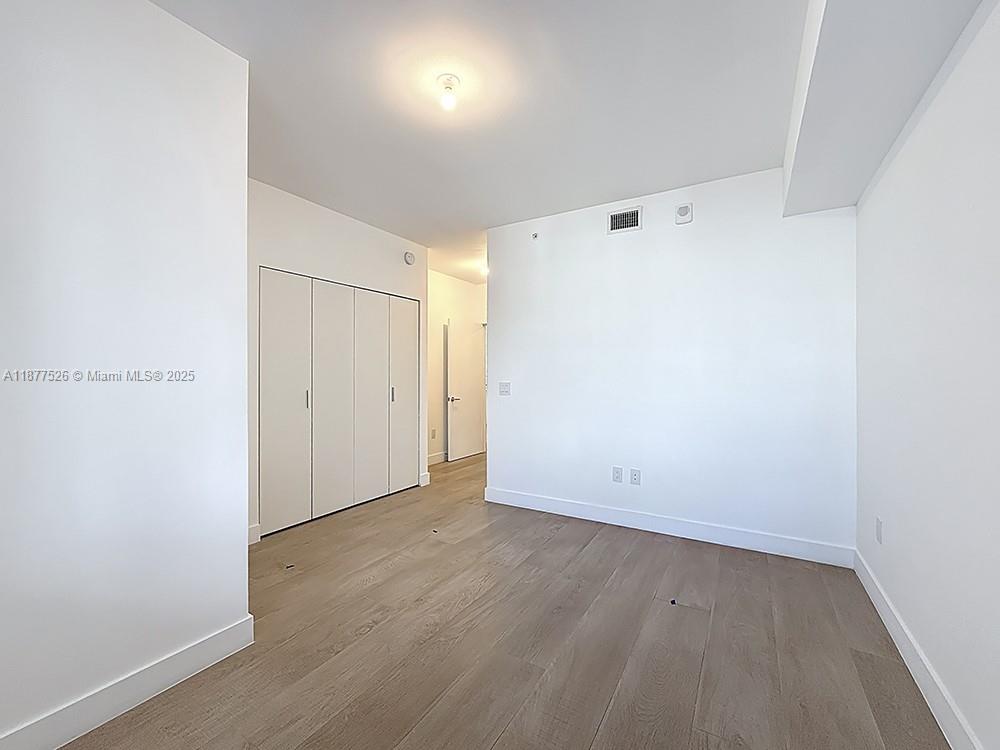 ARIA RESERVE - Residential Lease