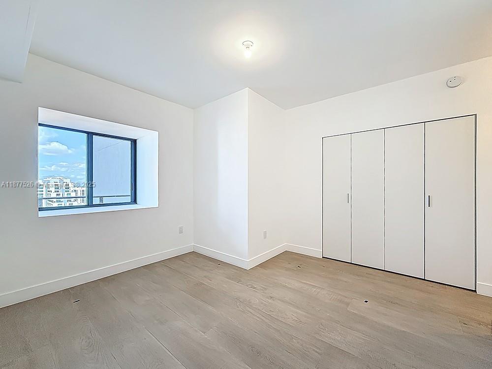 ARIA RESERVE - Residential Lease