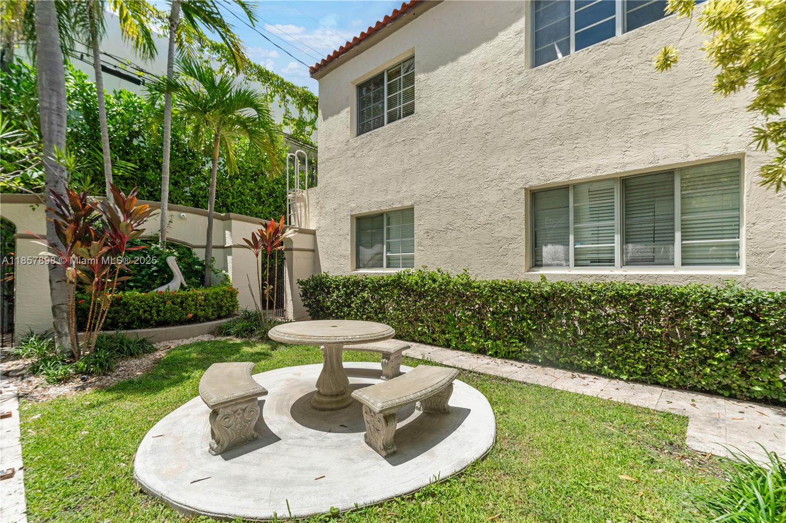 HARRIET COURT CONDO - Residential