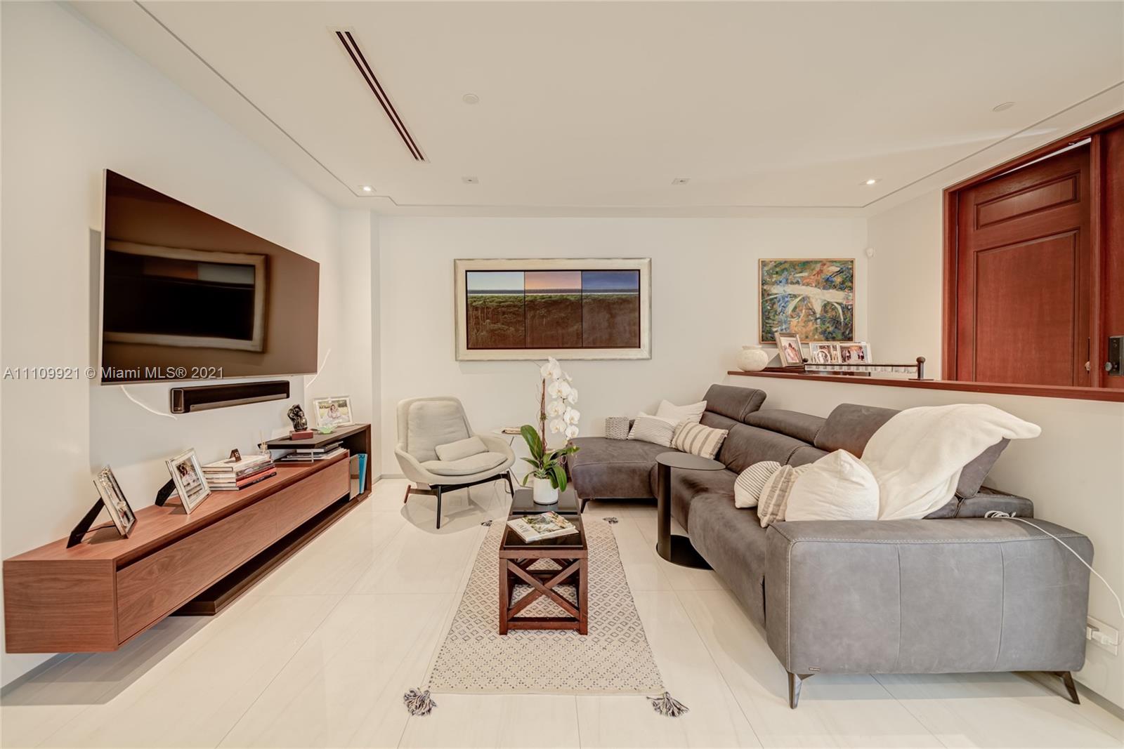 OAK LANE - Residential