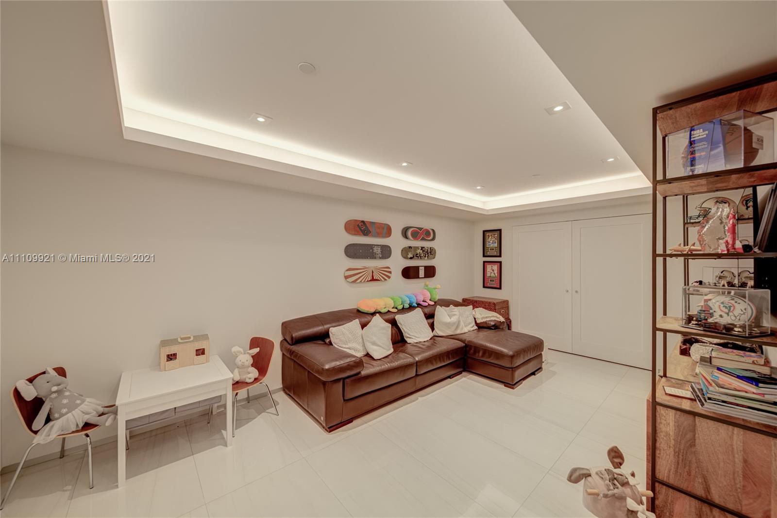 OAK LANE - Residential
