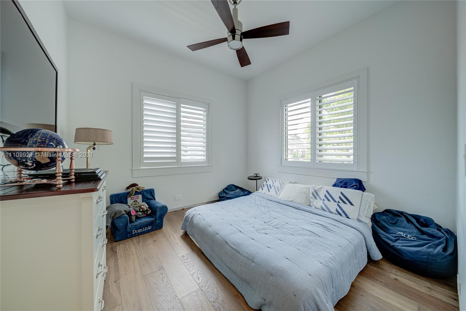 OAK LANE - Residential