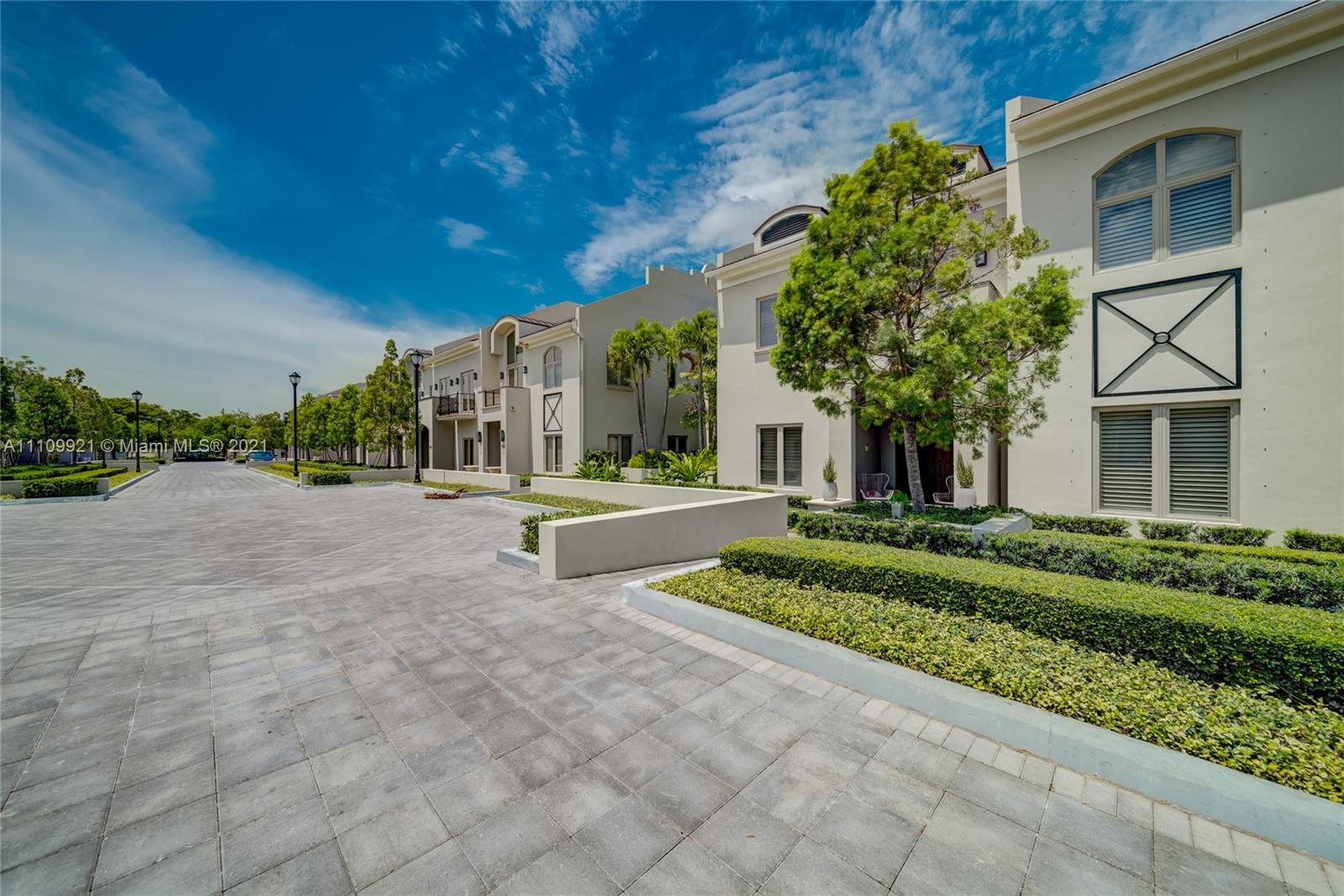 OAK LANE - Residential