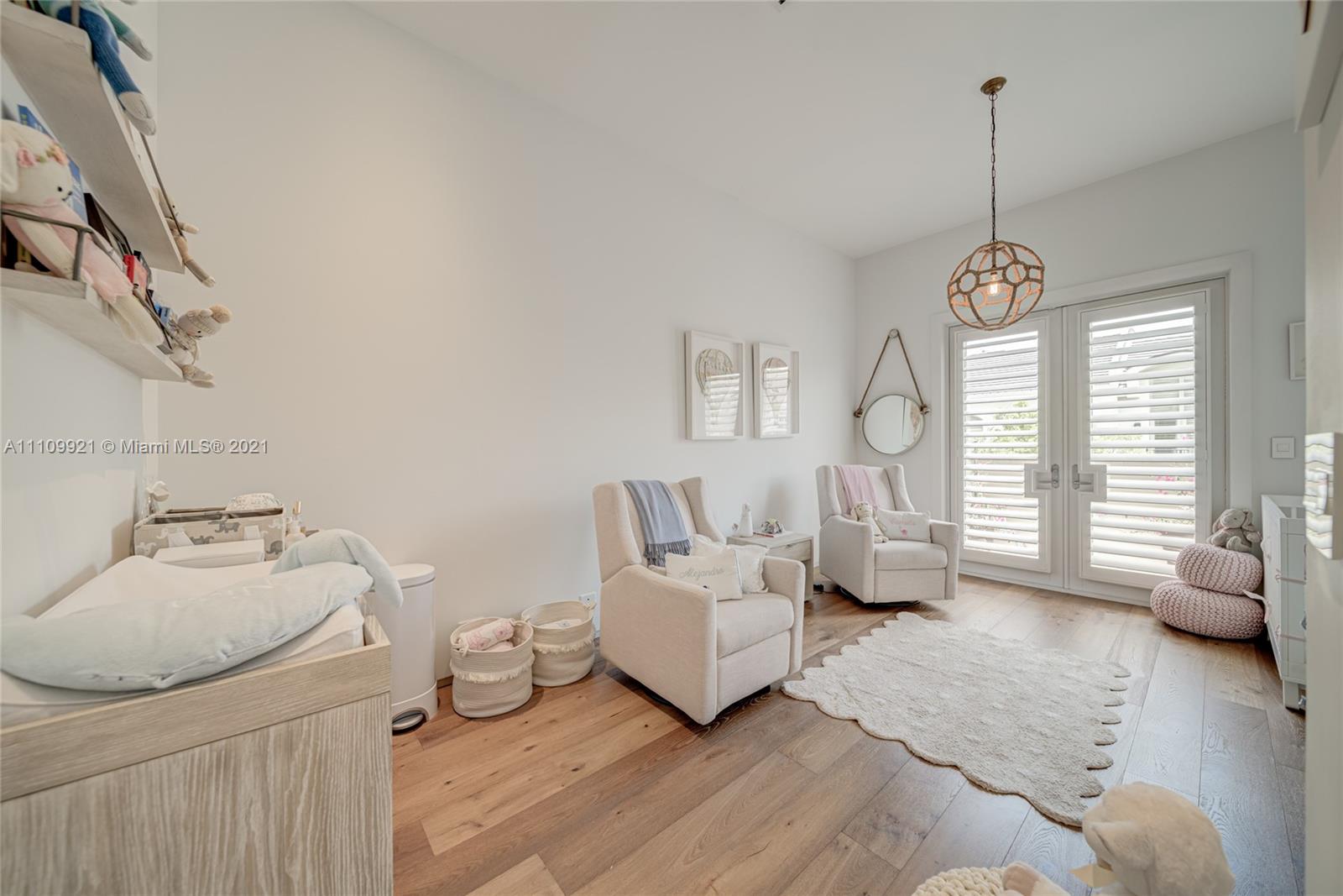OAK LANE - Residential