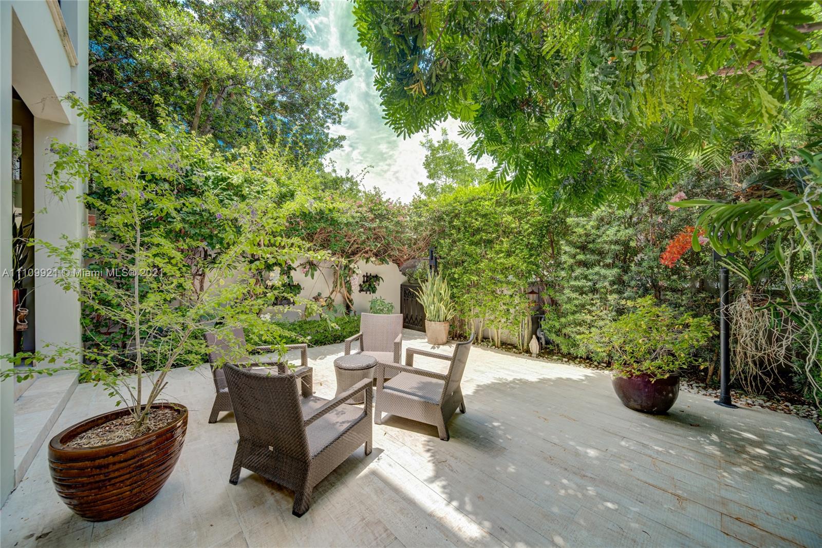 OAK LANE - Residential
