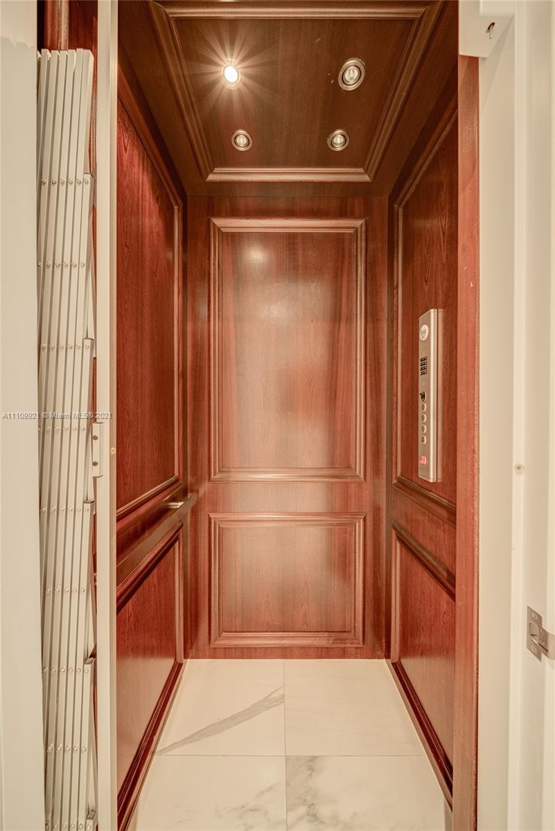 OAK LANE - Residential