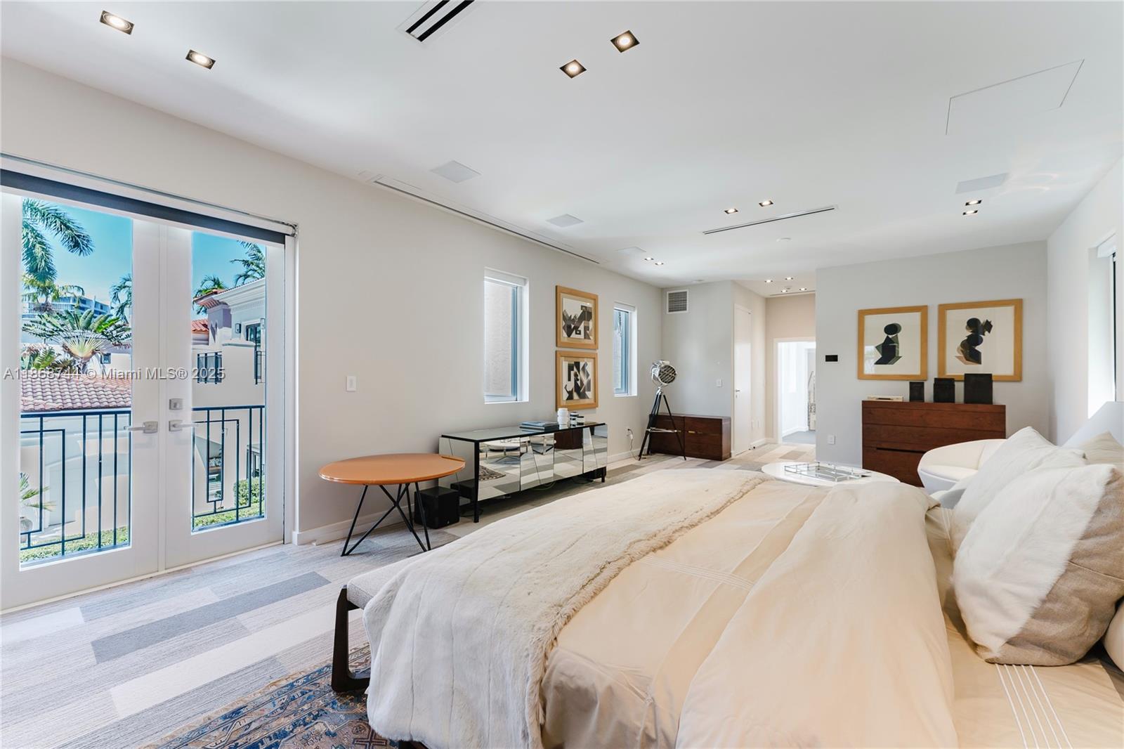 ISLAND ESTATES - Residential Lease