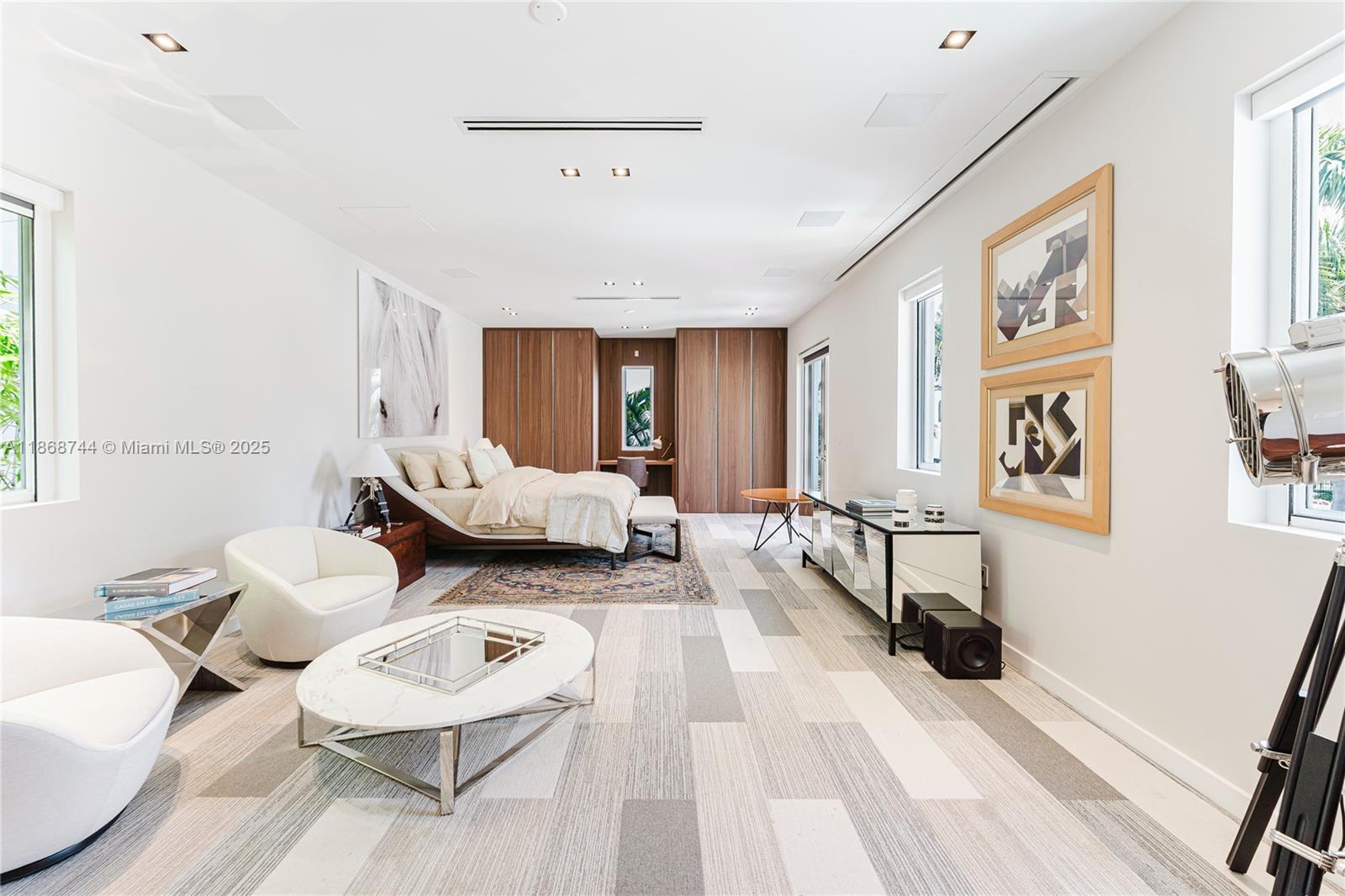 ISLAND ESTATES - Residential Lease