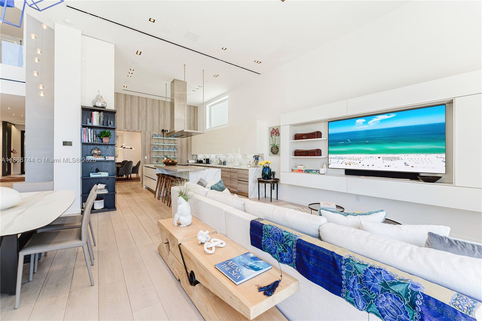 ISLAND ESTATES - Residential Lease