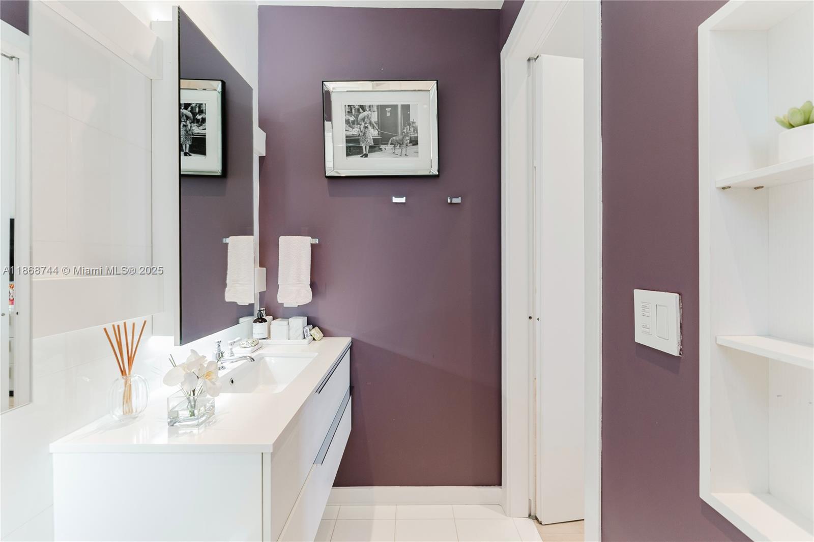 ISLAND ESTATES - Residential Lease