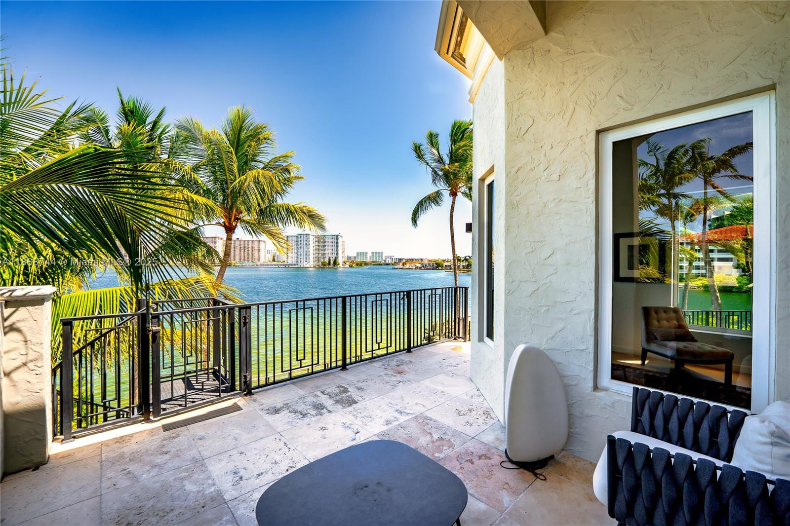 ISLAND ESTATES - Residential Lease