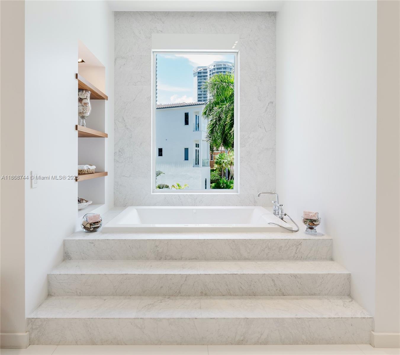 ISLAND ESTATES - Residential Lease