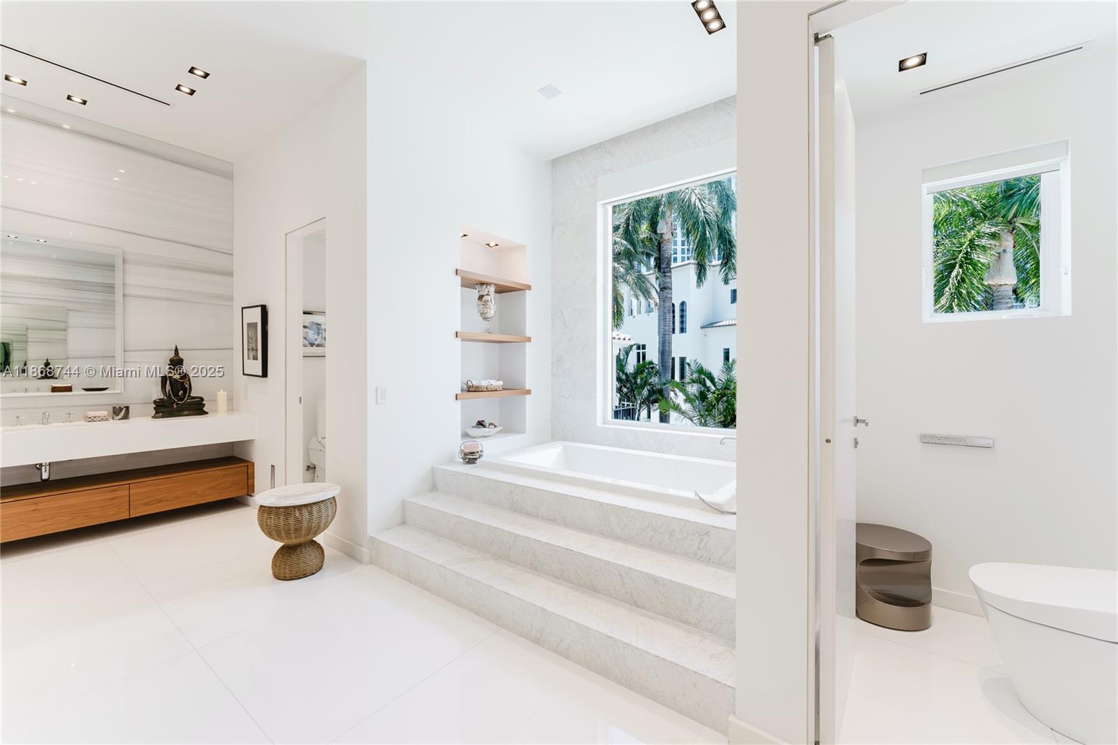 ISLAND ESTATES - Residential Lease