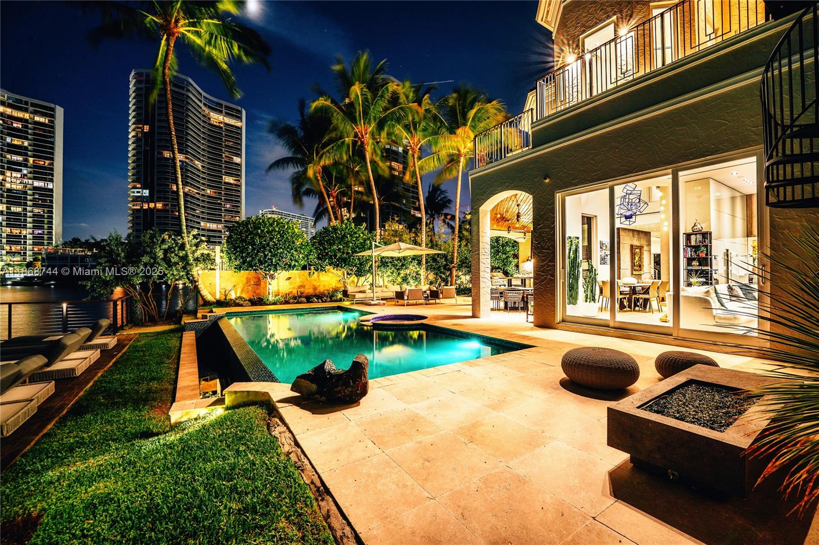 ISLAND ESTATES - Residential Lease