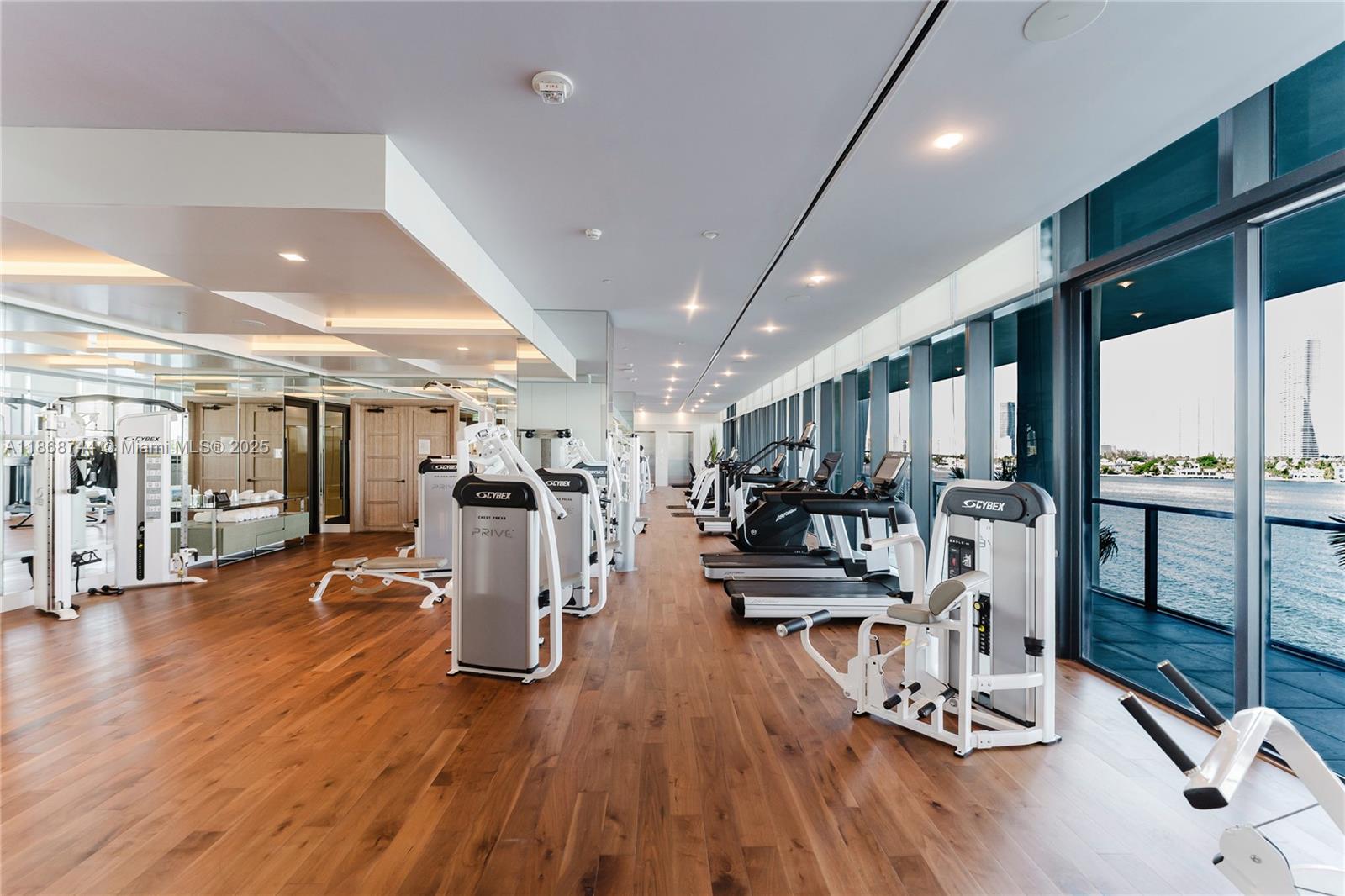 ISLAND ESTATES - Residential Lease