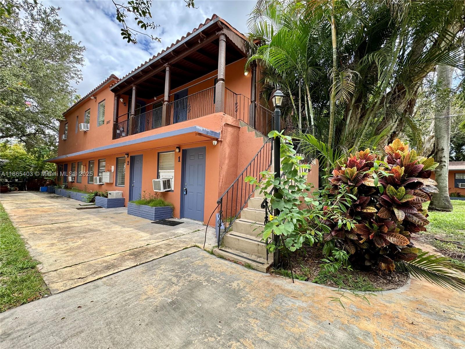 **Welcome to 12287 NE 7th Ave! This beautifully remodeled 1-bedroom, 1-bathroom unit is located on the second floor of a well-maintained building with a classic exterior charm and inviting curb appeal. The apartment features a bright layout with modern finishes, an updated kitchen and bath, and ample closet space. The building offers convenient parking and a clean, well-maintained common area that reflects a sense of pride of ownership. It is ideally situated near shopping, dining, schools, and public transportation, with quick access to major highways for easy commuting—just minutes from Biscayne Blvd, Miami Shores, and the beach.
**The owner gladly accepts voucher clients, and the approval process is fast and hassle-free.