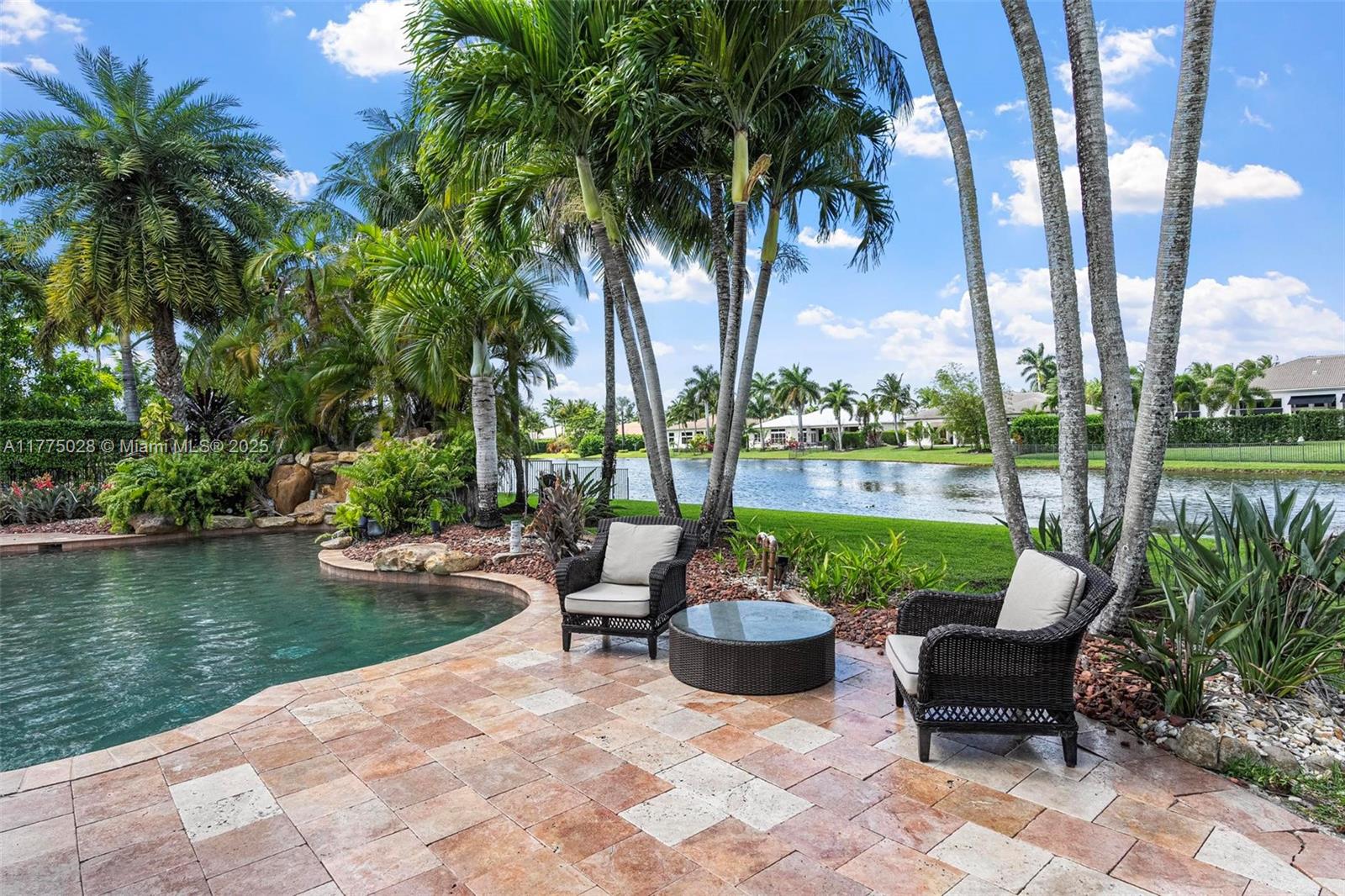 RIVERSTONE - Residential