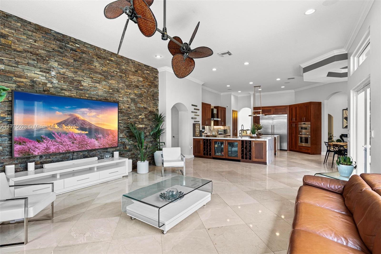 RIVERSTONE - Residential