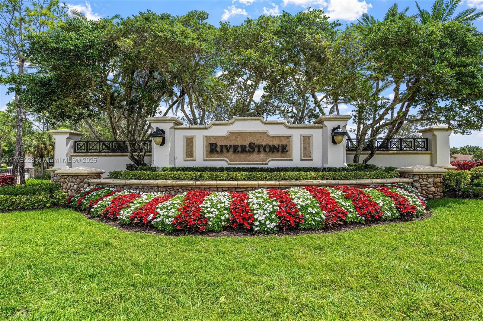 RIVERSTONE - Residential