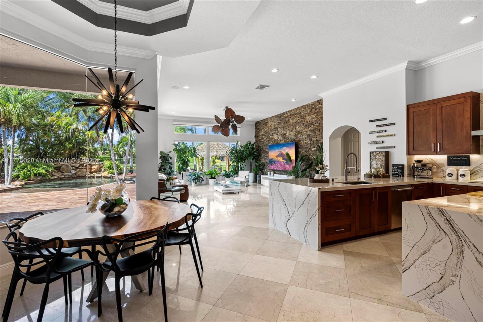 RIVERSTONE - Residential