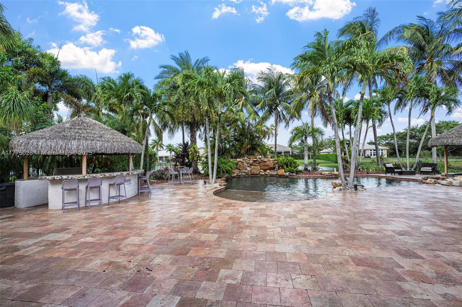 RIVERSTONE - Residential