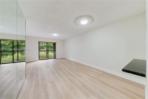 14847 SW 104th St 10-203 Miami FL 33196