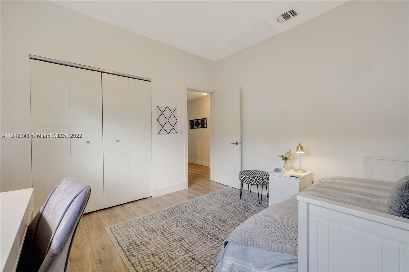 BAY HEIGHTS - Residential