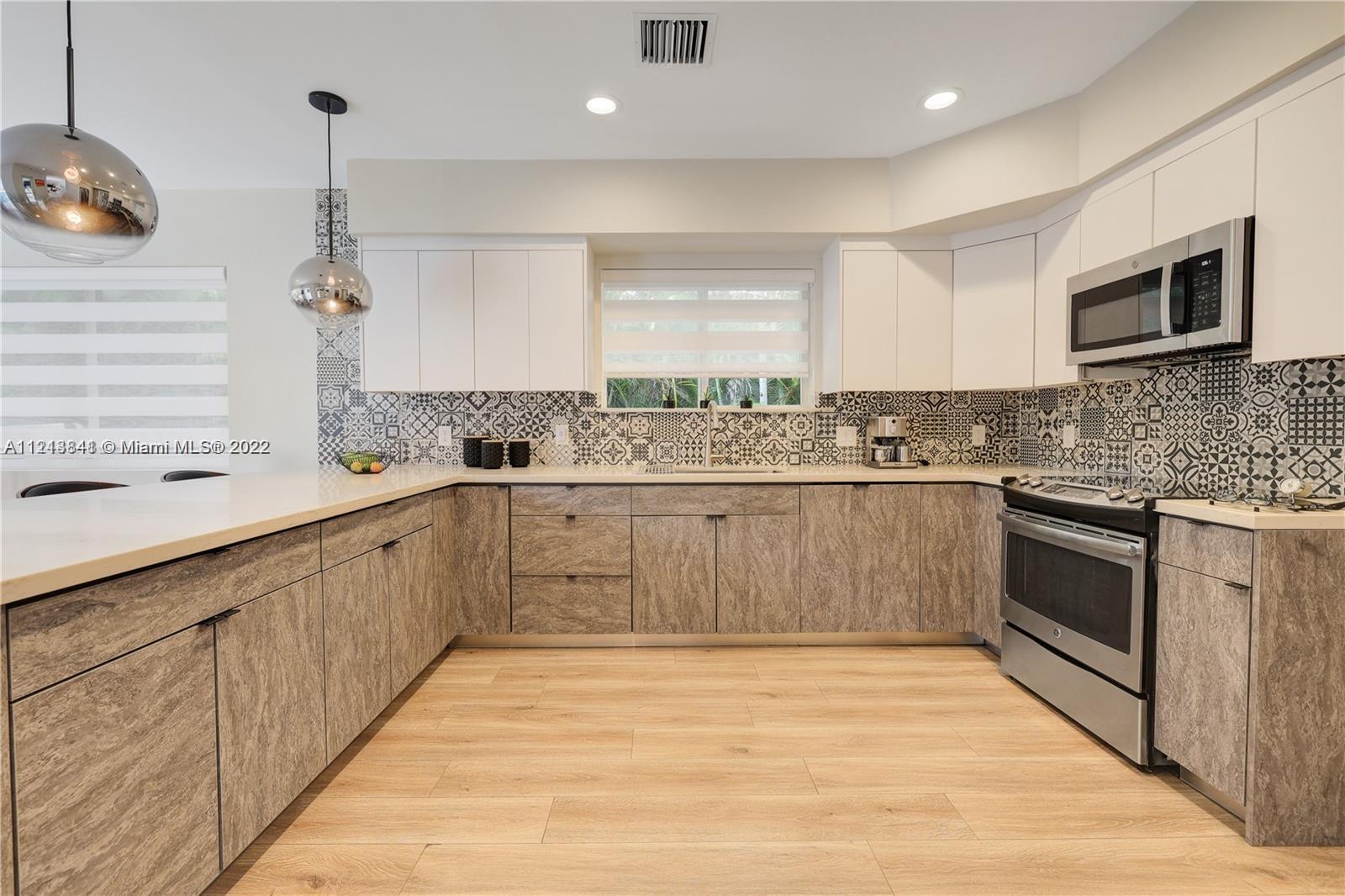 BAY HEIGHTS - Residential