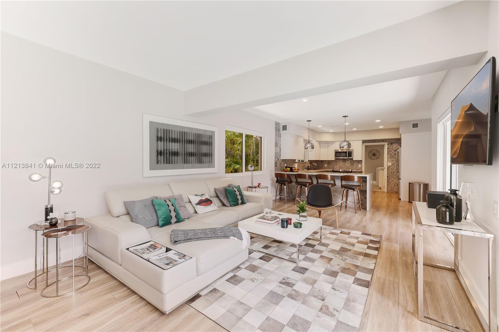 BAY HEIGHTS - Residential