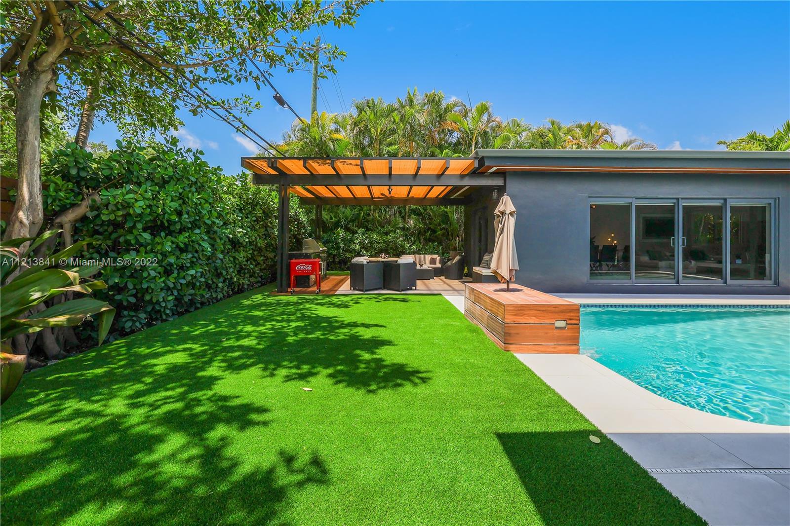 BAY HEIGHTS - Residential