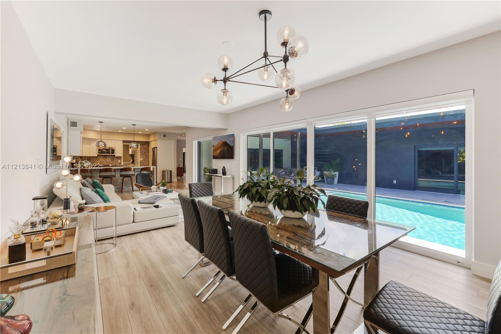 BAY HEIGHTS - Residential