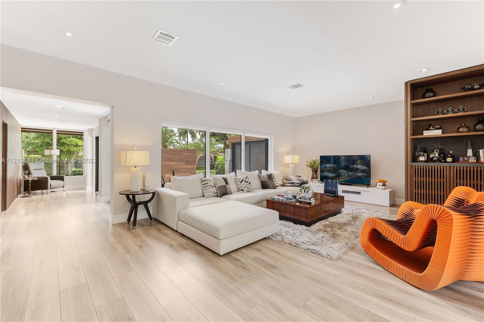 BAY HEIGHTS - Residential