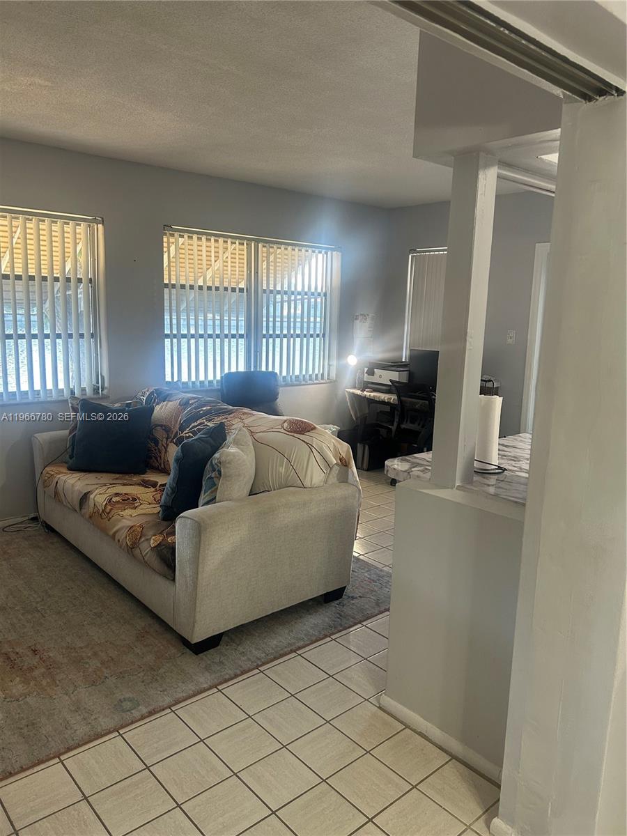 MAINLANDS OF TAMARAC LAKE - Residential