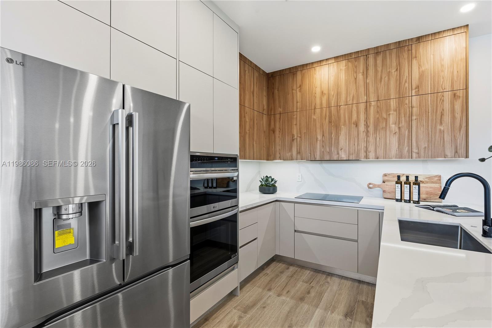 SOUTH BAY ESTATES - Residential